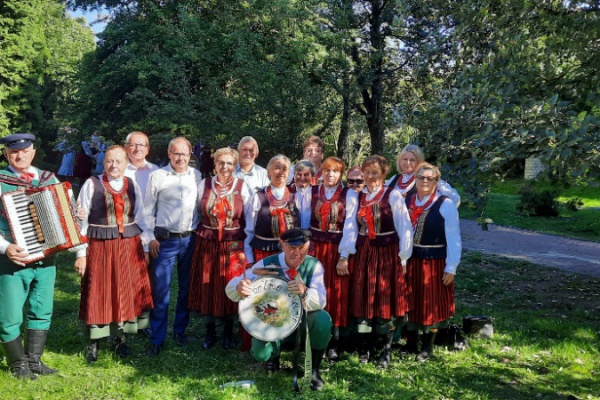 Finał Przeglądu Zespołów Folklorystycznych w Chmielniku