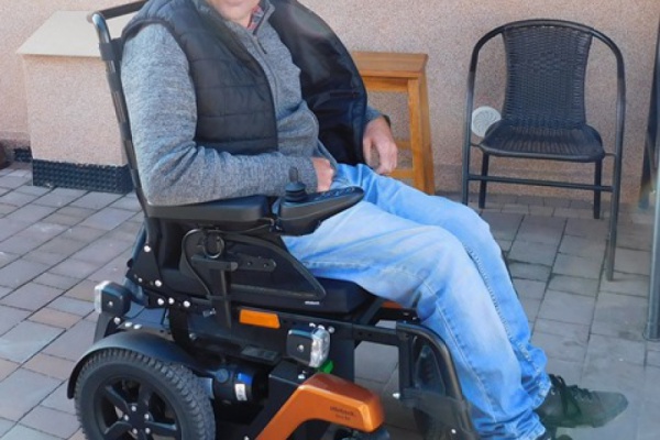 Pomoc przy zakupie wózka.