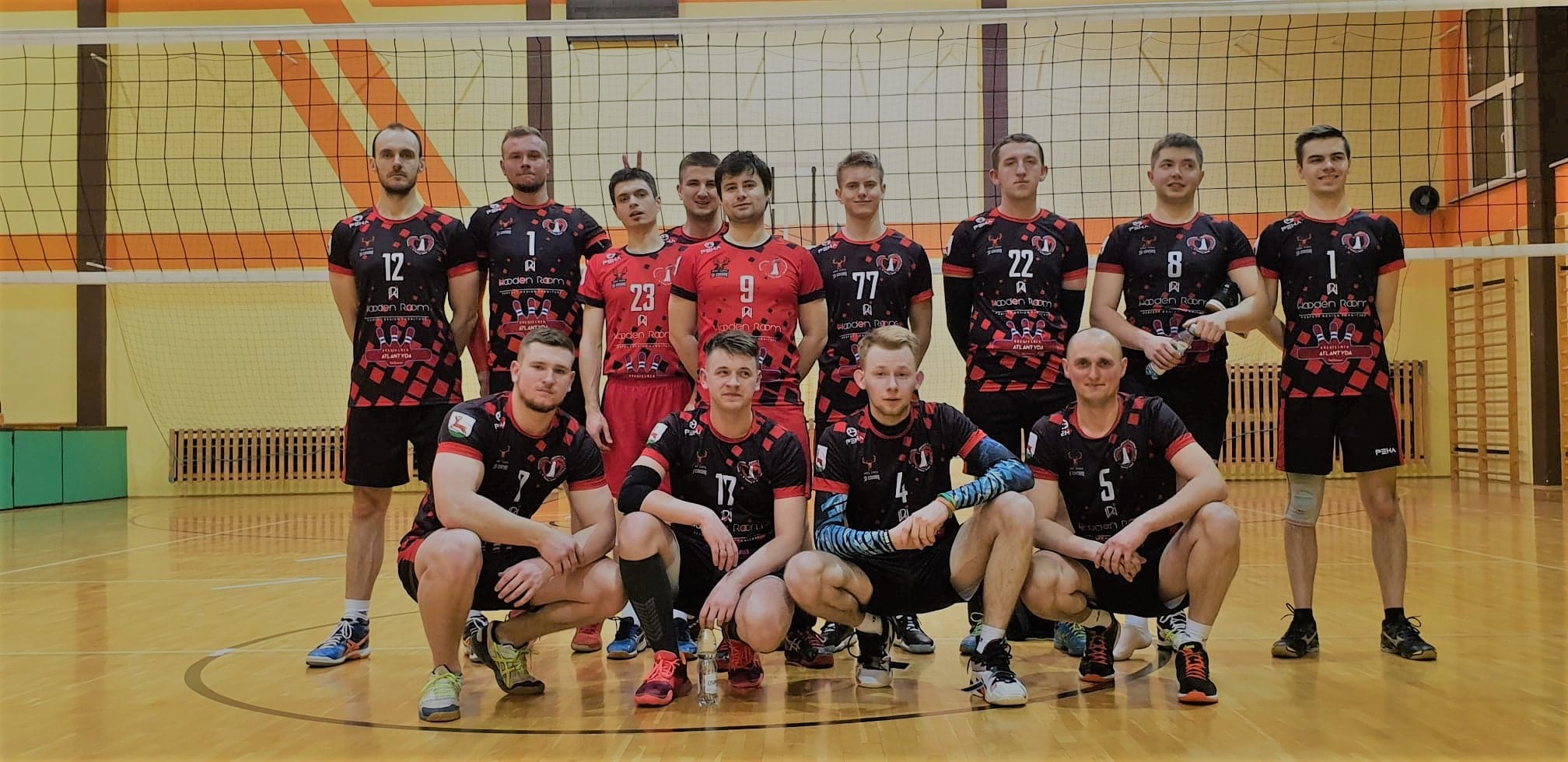 W górnym rzędzie od lewej: Marcin Głowienka, Janusz Linek, Michał Grzesik, Jakub Maciąg, Kamil Kozłowski, Kacper Wąworek, Edward Pietrzyk, Adrian Sitek, Michał kozłowski  W dolnym rzędzie od lewej: Tomasz Nadolski, Daniel Binkowski, Adam Pocheć, Krzysztof Kuropatwa  